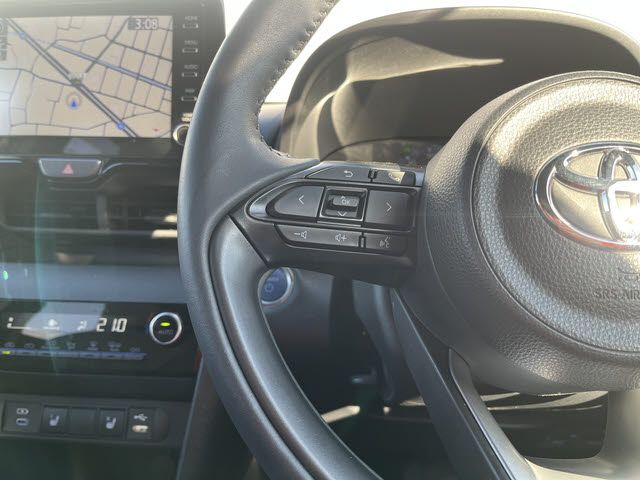 TOYOTA YARIS CROSS HYBRID 2024 Image 31