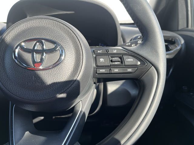 TOYOTA YARIS CROSS HYBRID 2024 Image 31