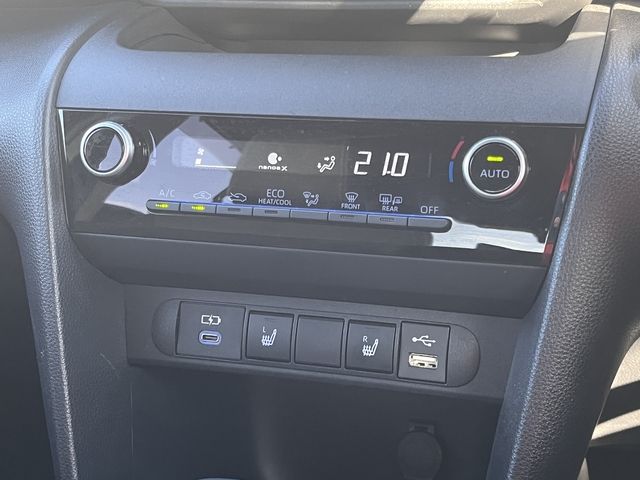 TOYOTA YARIS CROSS HYBRID 2024 Image 31