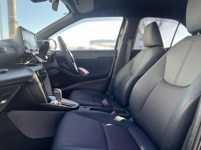 TOYOTA YARIS CROSS HYBRID 2024 Image 31