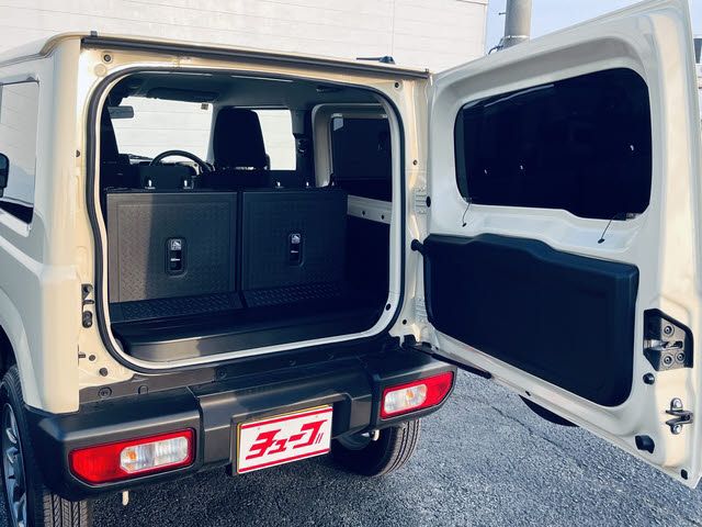 SUZUKI JIMNY 4WD 2023 Image 31