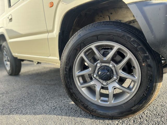 SUZUKI JIMNY 4WD 2023 Image 31