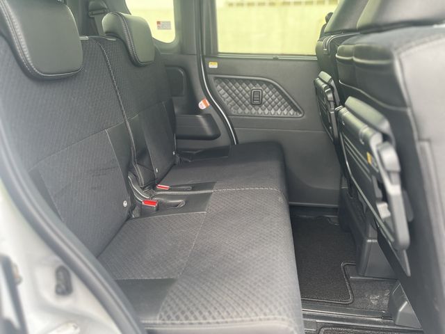 DAIHATSU TANTO CUSTOM 2021 Image 31