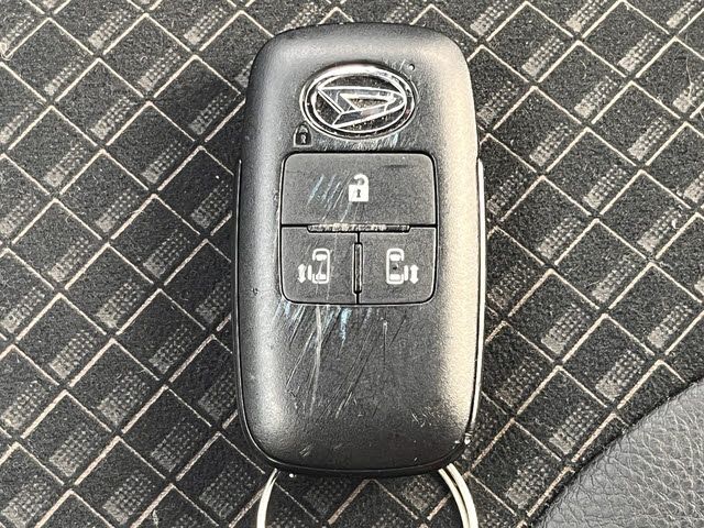 DAIHATSU TANTO CUSTOM 2021 Image 31