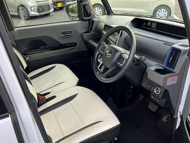 DAIHATSU TANTO CUSTOM 2020 Image 31