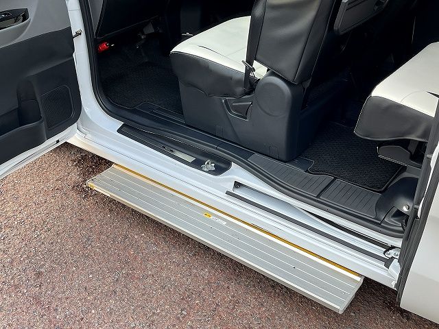 DAIHATSU TANTO CUSTOM 2020 Image 31