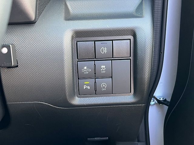 DAIHATSU ROCKY 2020 Image 31