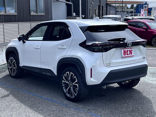 TOYOTA YARIS CROSS HYBRID 2023 Image 31