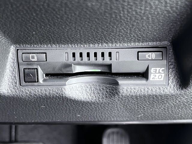 TOYOTA YARIS CROSS HYBRID 2023 Image 31