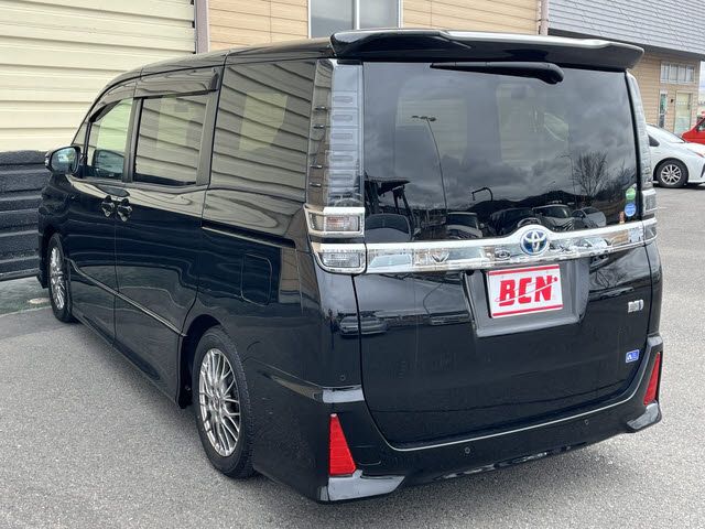 TOYOTA VOXY HYBRID 2021 Image 31