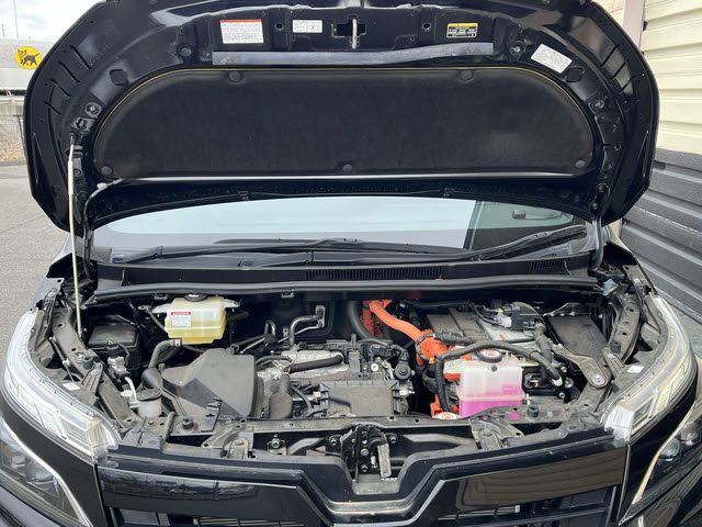 TOYOTA VOXY HYBRID 2021 Image 31