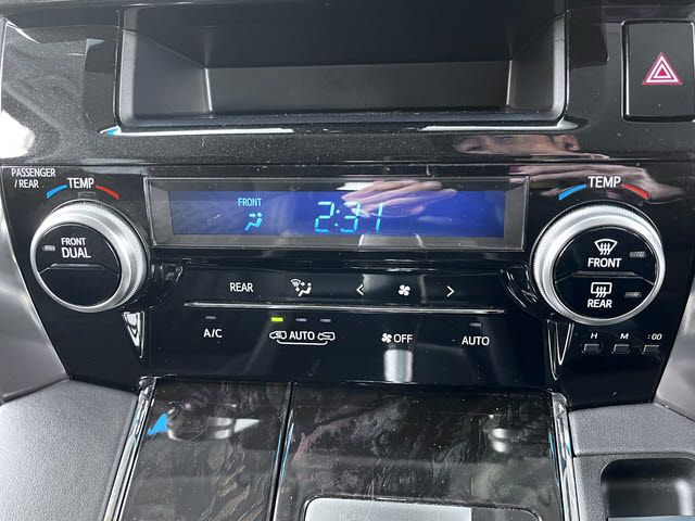 TOYOTA ALPHARD 2015 Image 31