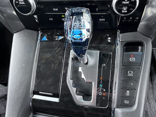 TOYOTA ALPHARD 2015 Image 31