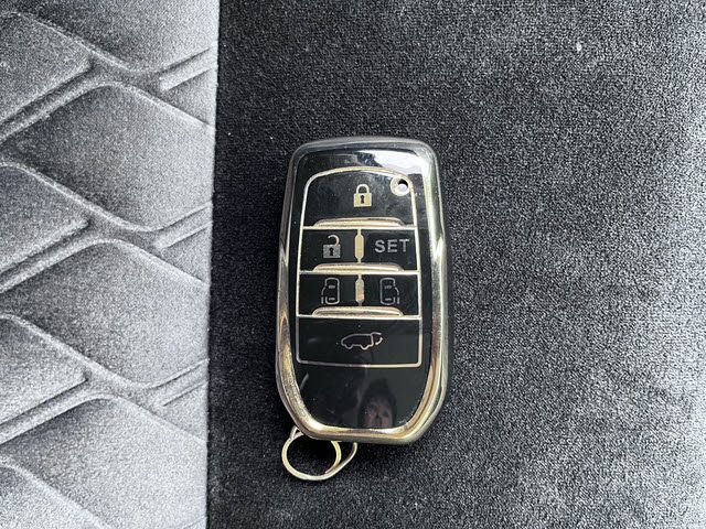 TOYOTA ALPHARD 2015 Image 31