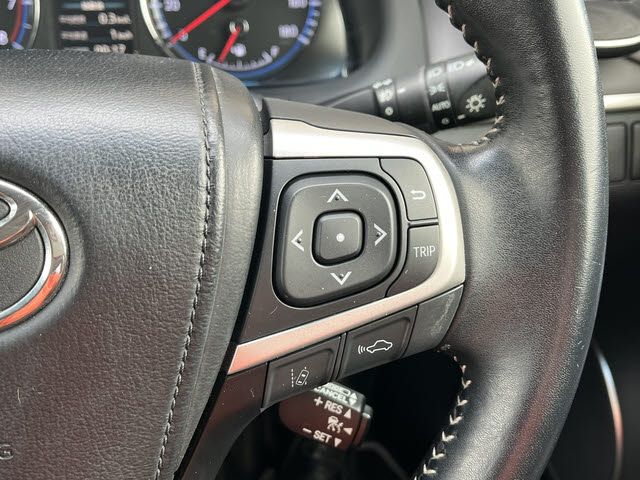 TOYOTA HARRIER 2WD 2017 Image 31