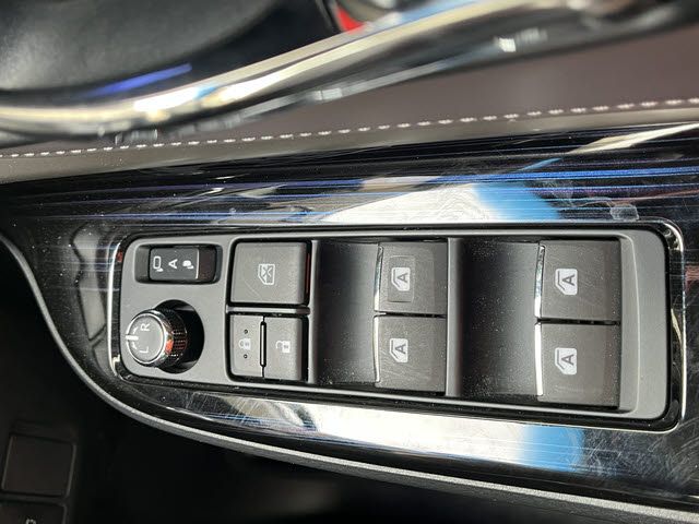 TOYOTA HARRIER 2WD 2017 Image 31