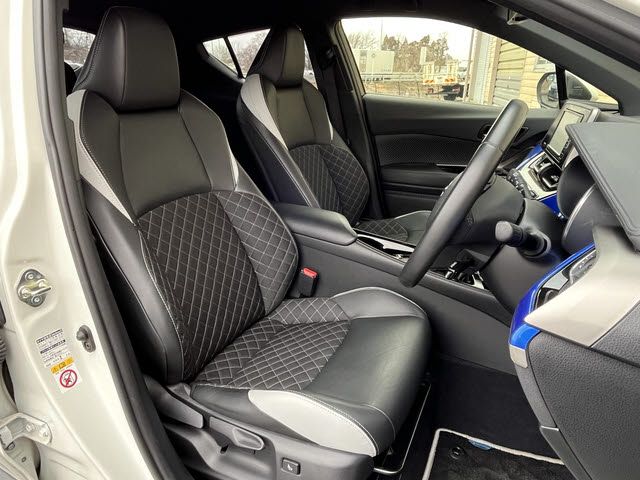 TOYOTA C-HR 2019 Image 31