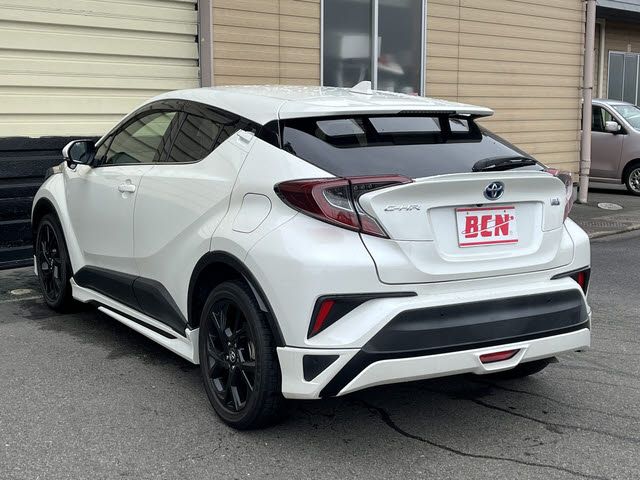 TOYOTA C-HR 2019 Image 31
