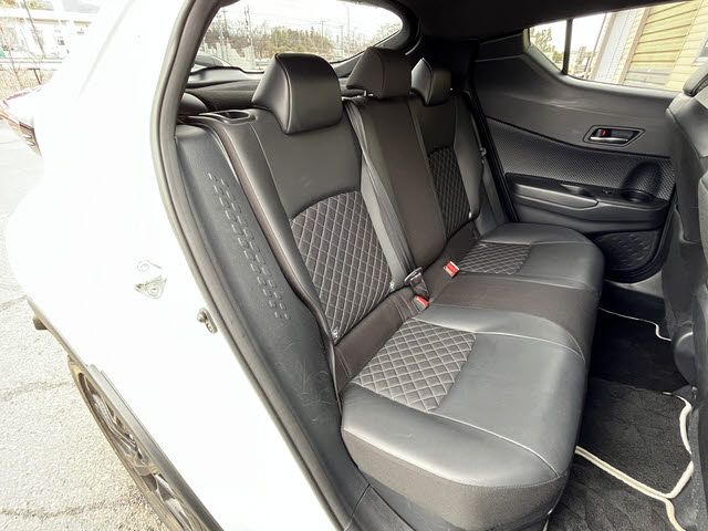 TOYOTA C-HR 2019 Image 31