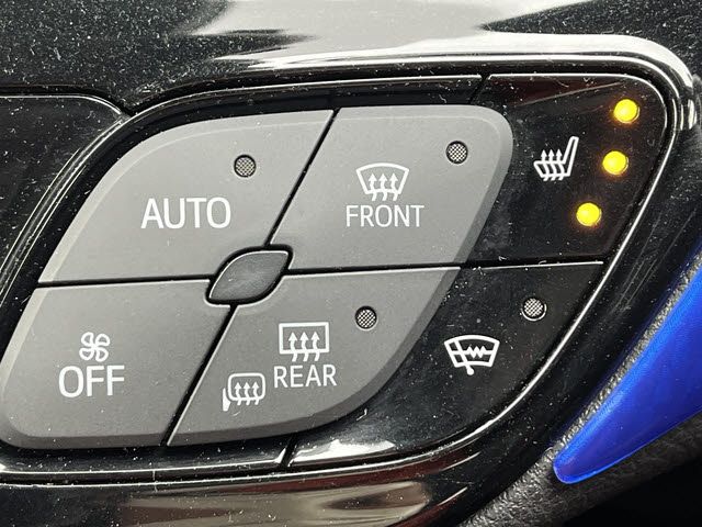 TOYOTA C-HR 2019 Image 31