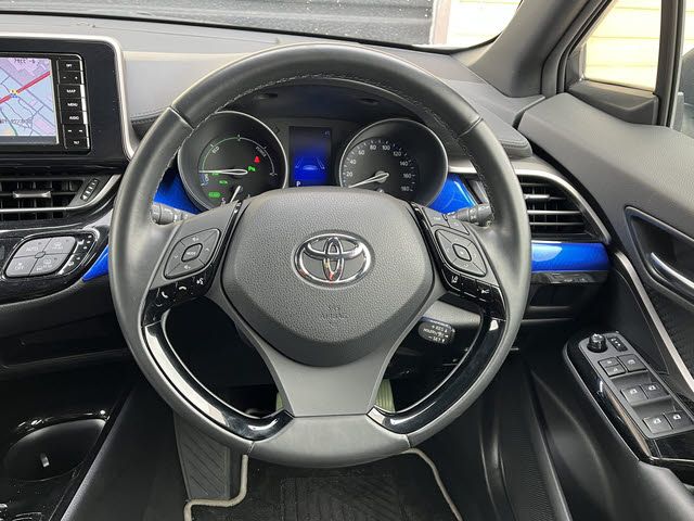 TOYOTA C-HR 2019 Image 31