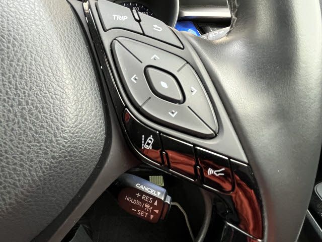 TOYOTA C-HR 2019 Image 31