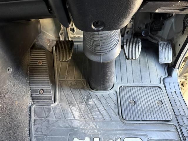 HINO PROFIA 2012 Image 31