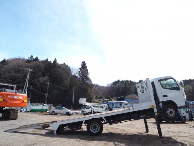 MITSUBISHI CANTER 2018 Image 31