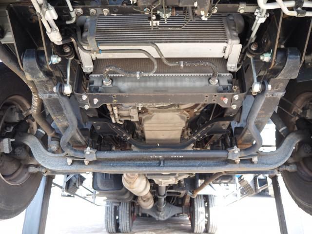 MITSUBISHI CANTER 2018 Image 31