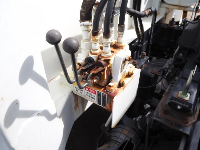 MITSUBISHI CANTER 2018 Image 31