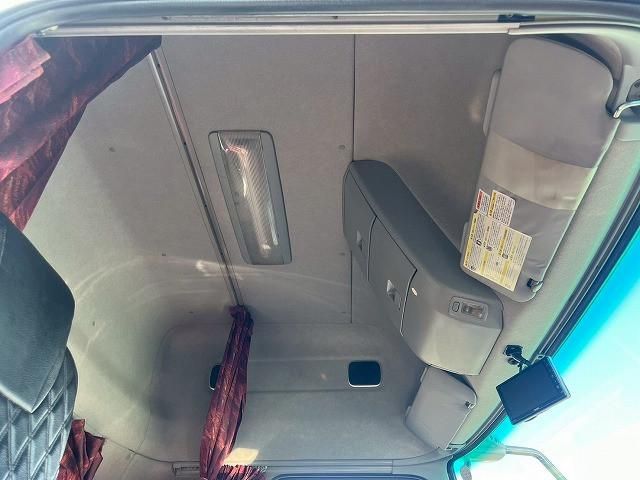 NISSAN DIESEL QUON 2013 Image 31