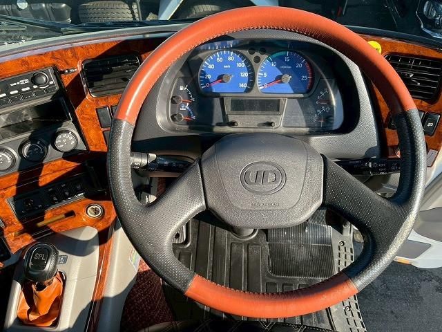 NISSAN DIESEL QUON 2013 Image 31