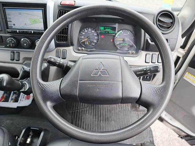 MITSUBISHI CANTER 2018 Image 31