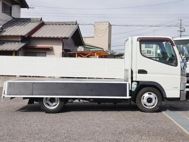 MITSUBISHI CANTER 2018 Image 31
