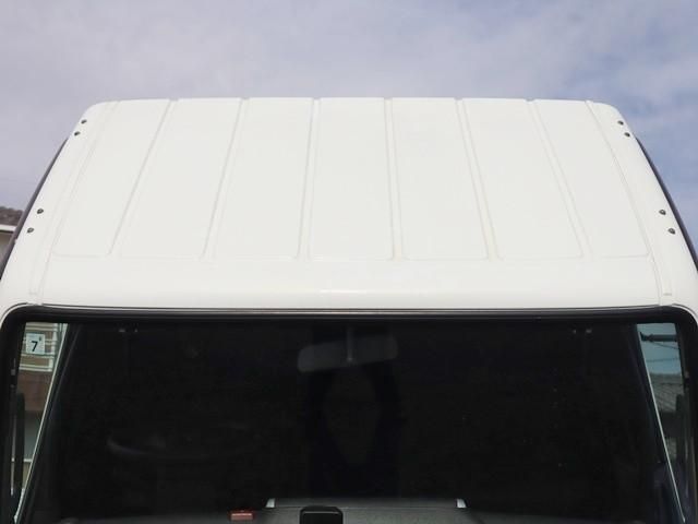 MITSUBISHI CANTER 2018 Image 31