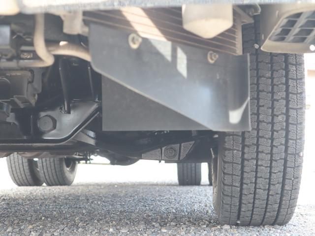 MITSUBISHI CANTER 2018 Image 31