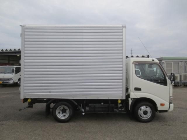 HINO DUTRO 2018 Image 31