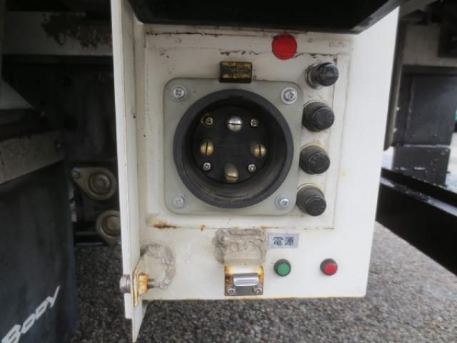 MITSUBISHI CANTER 2013 Image 31