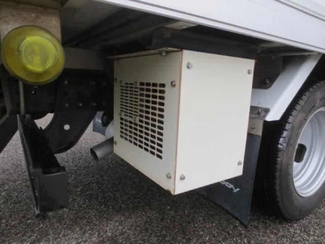 MITSUBISHI CANTER 2013 Image 31