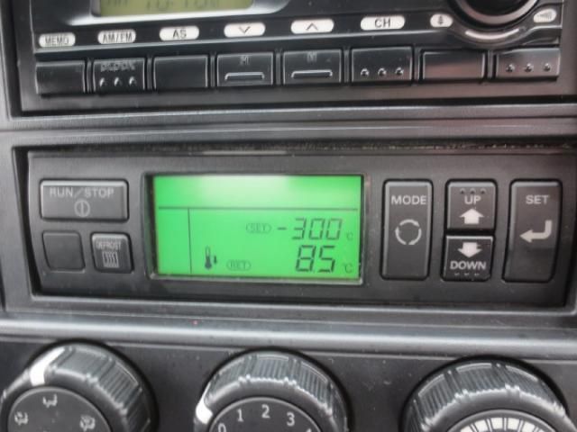 MITSUBISHI CANTER 2013 Image 31