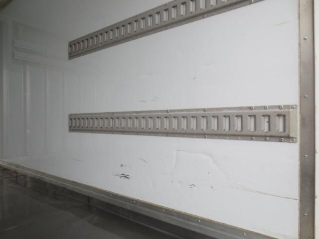 MITSUBISHI CANTER 2013 Image 31