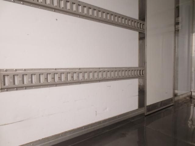 MITSUBISHI CANTER 2013 Image 31