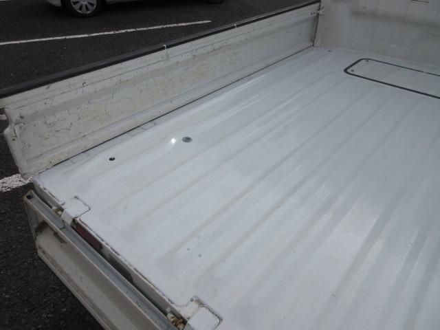 NISSAN CLIPPER TRUCK 2015 Image 31