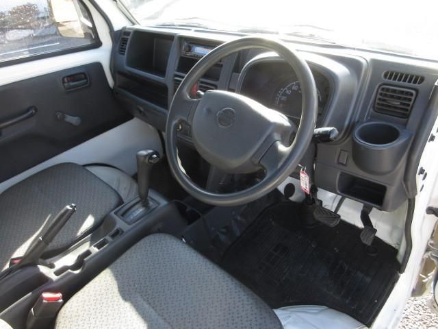 NISSAN CLIPPER TRUCK 2015 Image 31