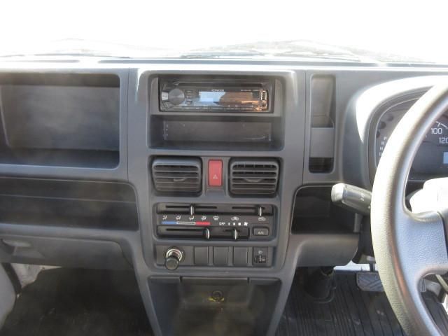 NISSAN CLIPPER TRUCK 2015 Image 31