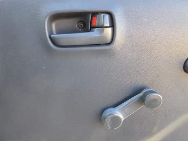 NISSAN CLIPPER TRUCK 2015 Image 31