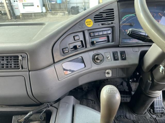 HINO PROFIA 1996 Image 31