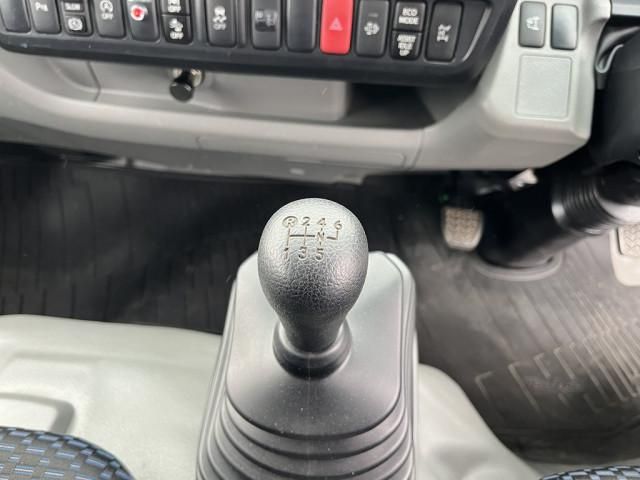 HINO DUTRO 2024 Image 31