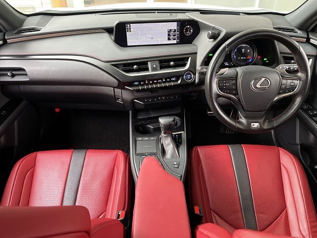 TOYOTA LEXUS UX250H 2021 Image 31