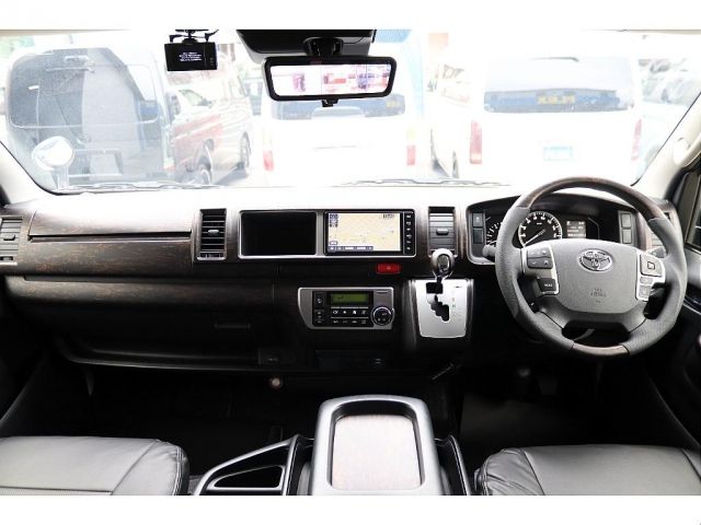 TOYOTA HIACE WAGON 4WD 2020 Image 31